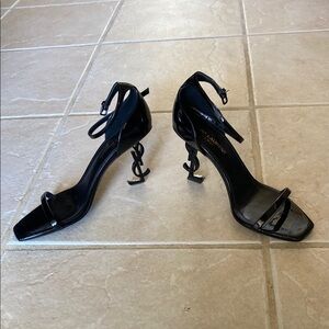 Opyum YSL Logo Heel Sandals with Black Hardware (6B/36EU)